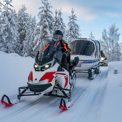 Sähkömoottorikelkkasafari Rovaniemellä - Image 21