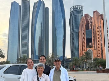 Sheikh Zayed Grand Mosque Tour with Lunch from Dubai