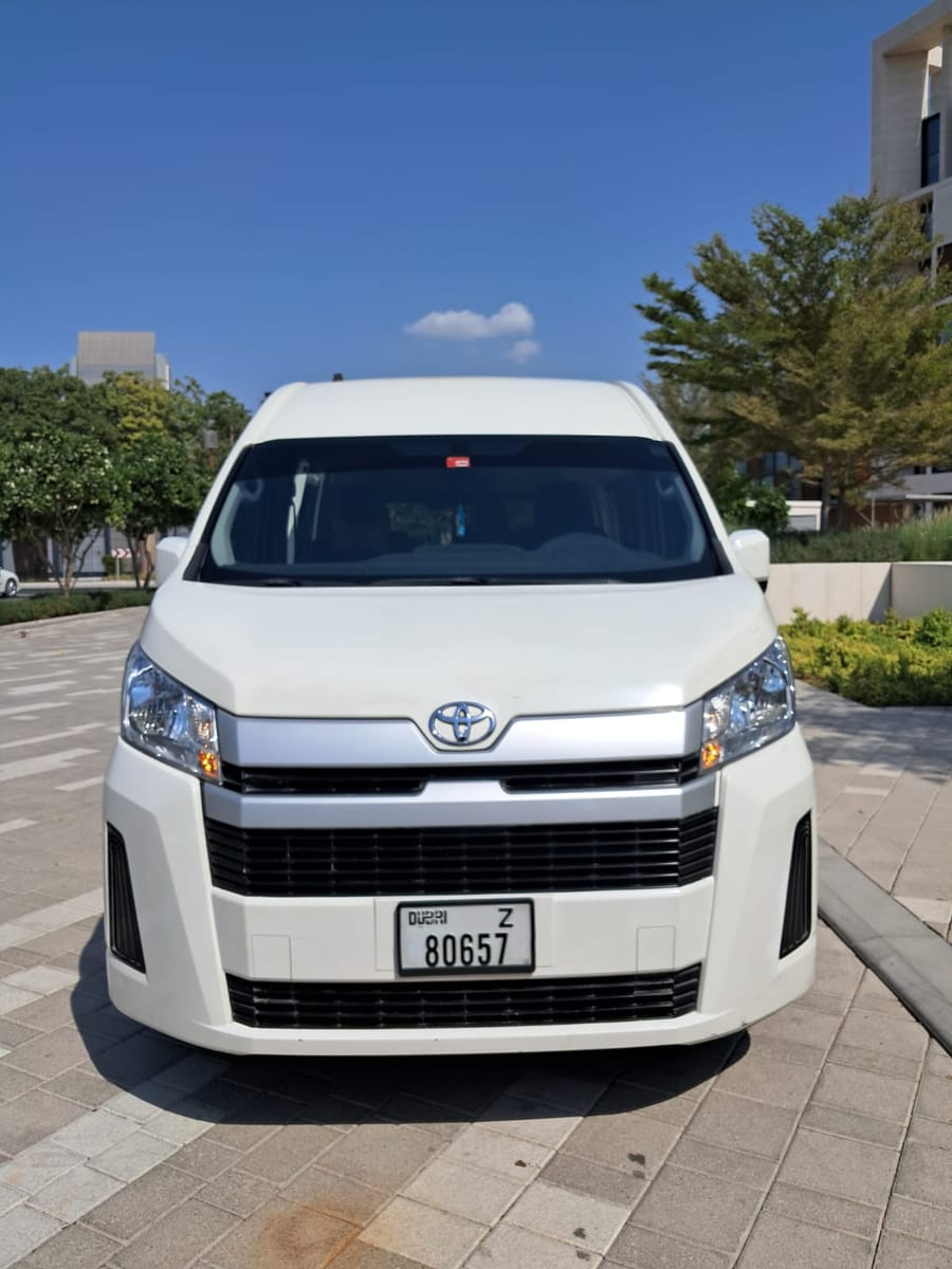 Dubai : Seamless Dubai Airport Transfers: Your Gateway to a Stress-Free Stay!