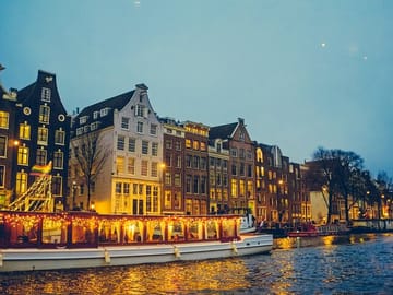 Amsterdam Holiday Walking Tour of Iconic Landmarks