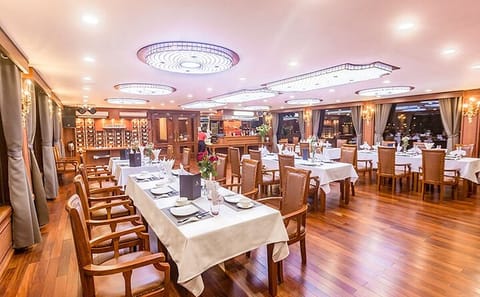Calypso Cruise Luxury 2 Day to Halong Bay and Cat Ba Island