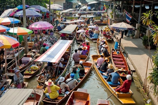 amphawa floating market