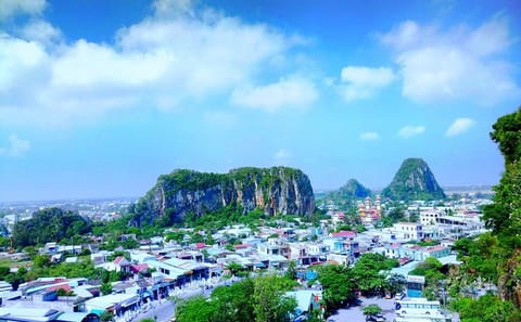 Marble Mountains and Son Tra Peninsula Half-Day Tour in Da Nang