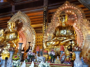 Ninh Binh Day Trip with Trang An and Dinh Pagoda Visit