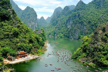 Private Day Tour of Hoa Lu and Tam Coc from Hanoi