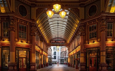 Private Full Day Culinary Tour of London’s Borough and Camden Markets