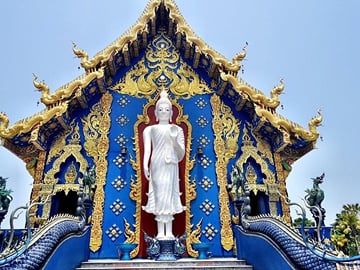 Rong Sued Ten Temple