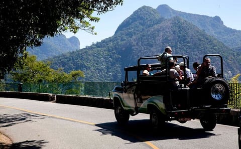 Rio de Janeiro 4 Wonders Jeep and Historic Walking Tour