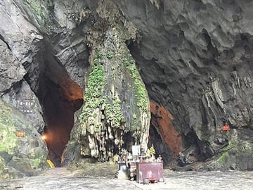 Perfume Pagoda