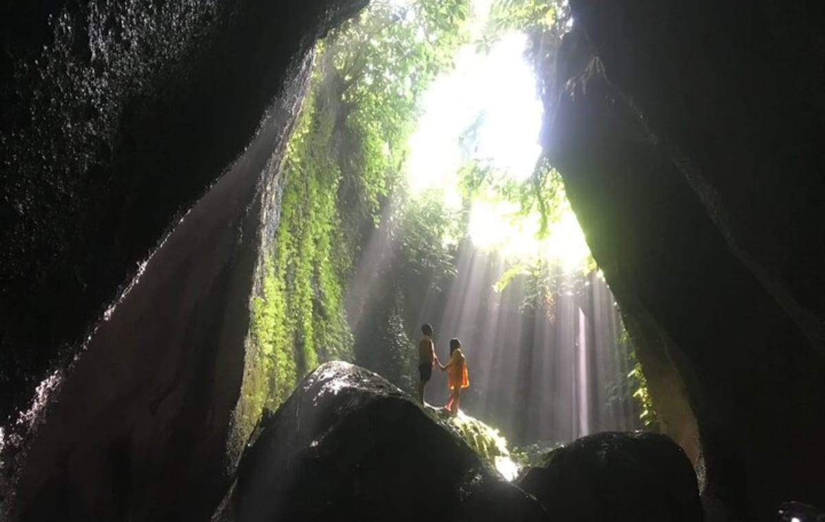 Private Full-Day Tour of Tukad Cepung and Tibumana Waterfalls in Bali
