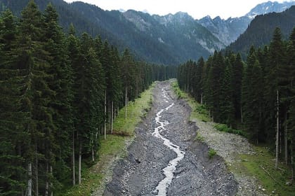 2 Days Private Tour to Shaori Lake and Khvanchkara Cellar in Racha