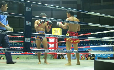 Rajadamnern Stadium Real Muay Thai Boxing Show in Bangkok