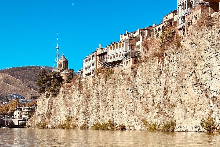 Tbilisi Guided Tour: Discover Ancient Artifacts, Wine Tasting & More