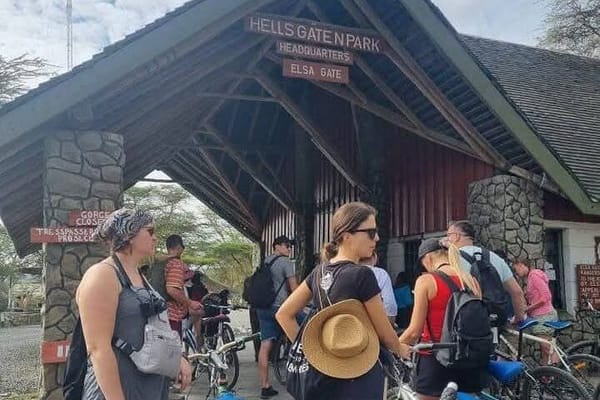 Breathtaking Hellsgate and Lake Naivasha Day Trip- Free WI FI