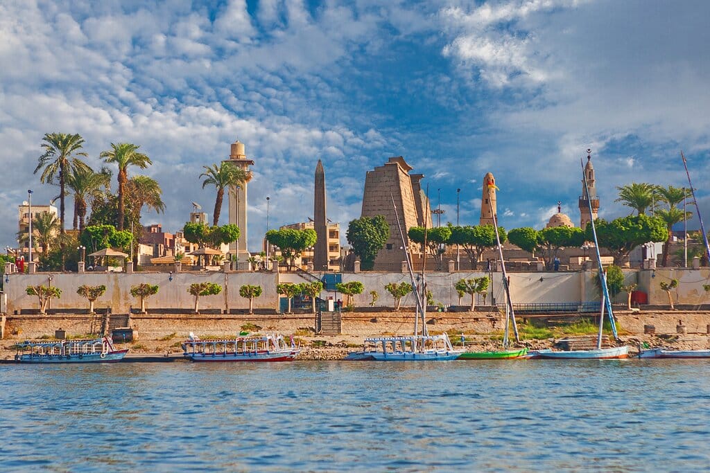 Aswan: Day Tour to Luxor from Aswan: Discover the Best of Luxor City