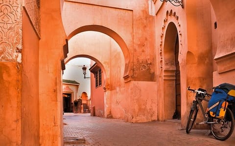 Explore Hidden Gems and Souks in Marrakech - Half Day Tour