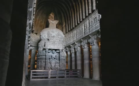 Cultural Tour of Mumbai to Hyderabad: Caves and Temples