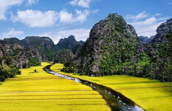 NINH BINH package tour in 2 days/ 1 night: visit world heritage site & eco tour