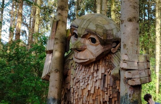 The Six Forgotten Giants Trolls Hunt with Minibus