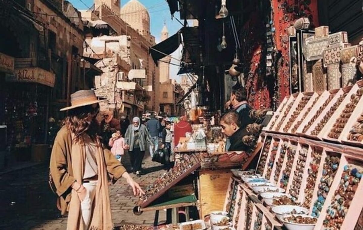 Private Day tour in Khan Elkhalele Market with Shopping and Lunch