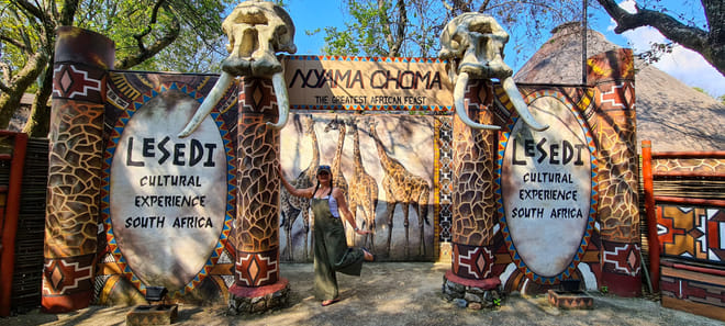 Cultura y Safari: Lesedi y Lion Park en un Solo Día - en Español 2