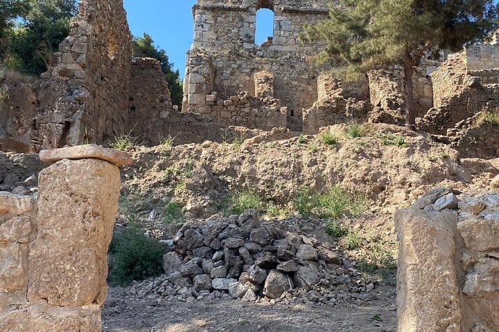 Syedra Ancient City and Sapadere Canyon Tour with Lunch
