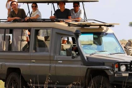 4-Day Masai Mara and Lake Naivasha 4 X 4 Land Cruiser Safari – High End