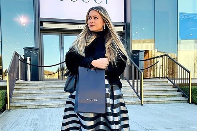 PRIVATE Full-Day Shopping Tour: The Mall GUCCI and Spaces PRADA outlet 4