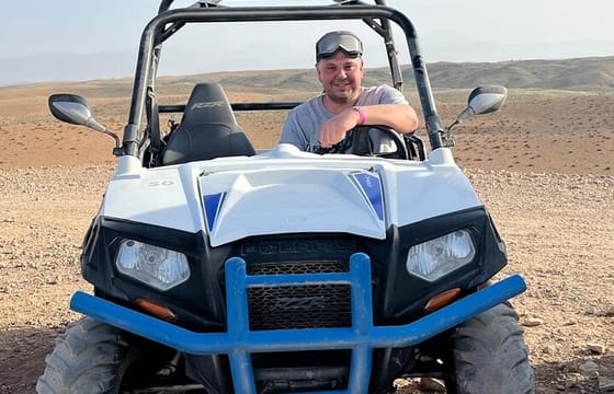 Explore Agafay Desert: Buggy & Camel Rides with Dinner Show