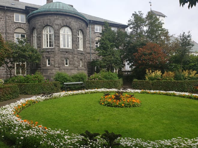 Private Walking tour Reykjavik - CityWalk.is - 