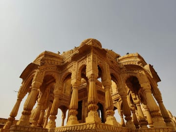 6-Day Private Mewar & Marwar Tour – Udaipur, Jodhpur, Jaisalmer & Sam Desert