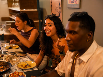 Barcelona: Tipsy Food Tour with History, Paella & Sangria
