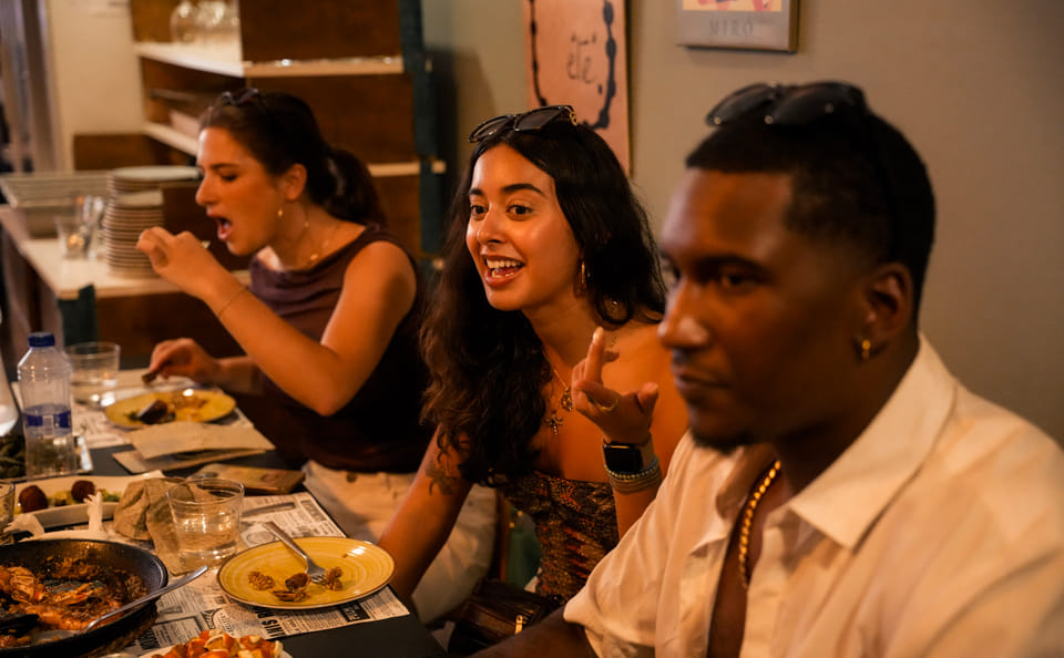 Barcelona: Tipsy Food Tour with History, Paella & Sangria