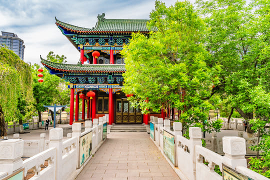 All-Inclusive Private Urumqi Day Tour including Erdaoqiao Market