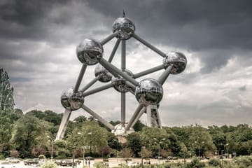 Private 9-Day Van Tour of Amsterdam, Brussels, and Paris