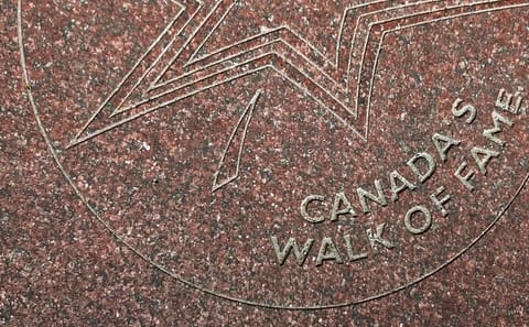 Self-Guided GPS Walking Tour of Toronto Highlights