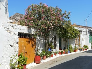 Private Tour of Cretan Villages: Almyrida and Gavalochori