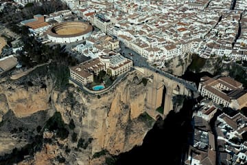 White Villages and Ronda Day Tour from Seville