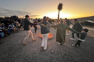  Dinner and fire show & camel ride