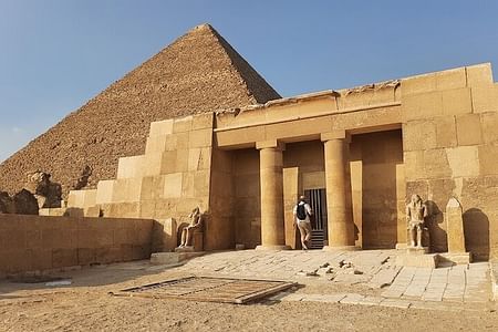 Full Day Tour of 14 Pyramids Including Dahshor Saqqara and Giza