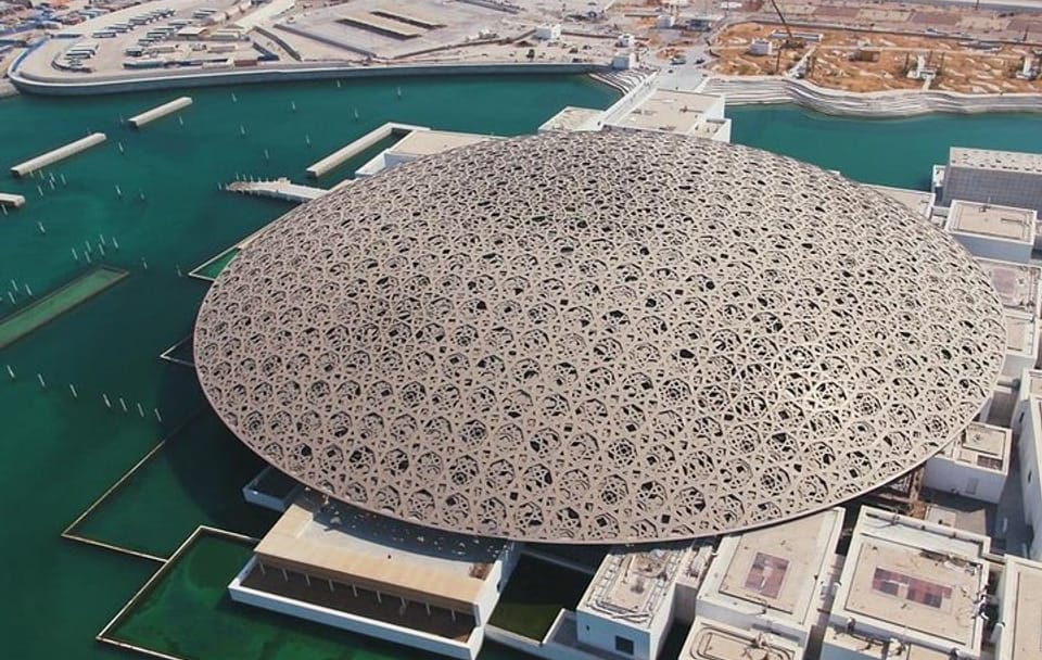 Private Abu Dhabi City Tour with Louvre Museum & Sheikh Zayed Grand Mosque