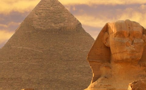 Private Day Tour from Hurghada to Cairo and Giza