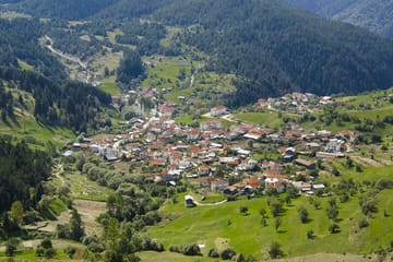 Hiking Tour to Eagle's Eye and Devil's Throat Cave in Plovdiv