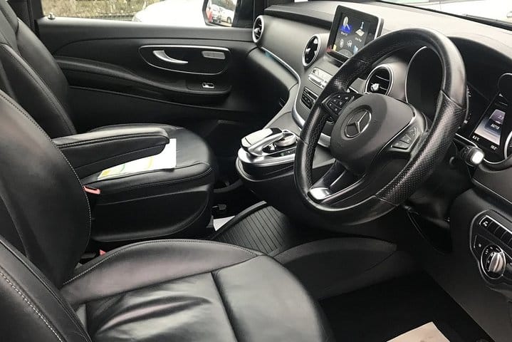 Private transfers between London Heathrow - London Luton Airports 10