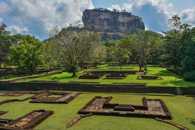 8-Day Private Tour with Train Ride, Safari & Beaches 8