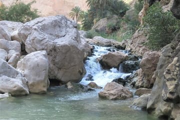 Wadi Shab and Bimmah Sinkhole Adventure Tour in Muscat