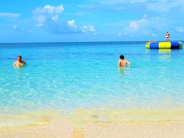 Doctor's Cave Beach