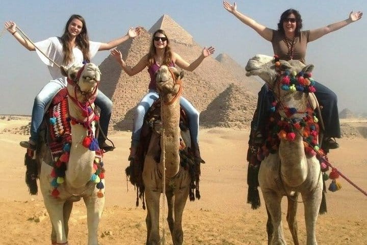 Half Day Tour to Giza Pyramids with Camel Ride & Lunch