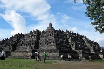 Borobudur Temple and Village Bike Tour in Central Java