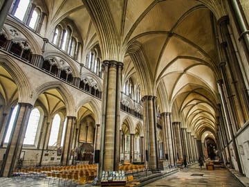 Private 2-Hour Walking Tour of Salisbury's Hidden Gems